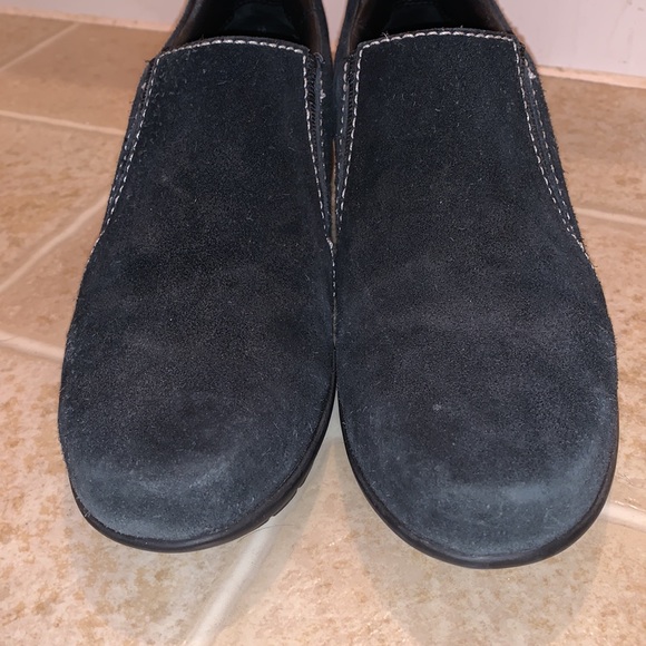 Cole Haan Waterproof Slip On Shoes - Picture 4 of 8